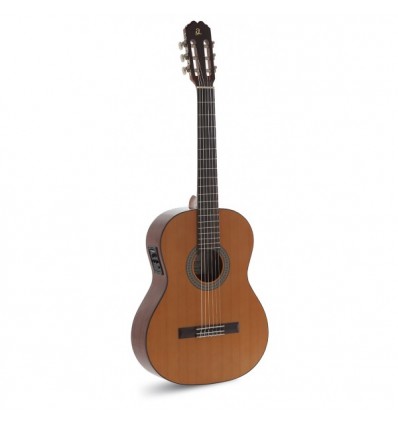Guitarra admira Juanita electrificada estudio EQ6